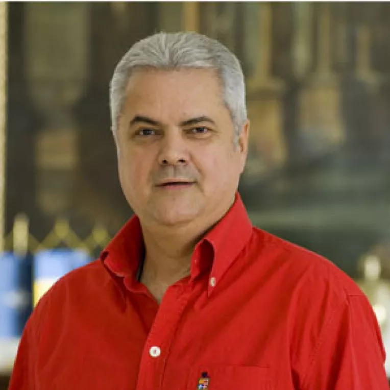 Adrian Nastase a pus demnitatea umana si orgoliul politic mai presus decat orice