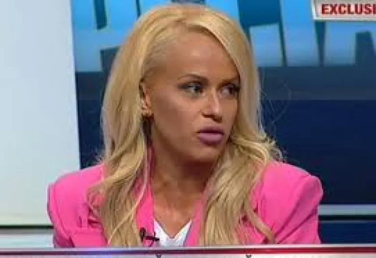 Anda Adam trebuie sa se opereze de urgenta la picior