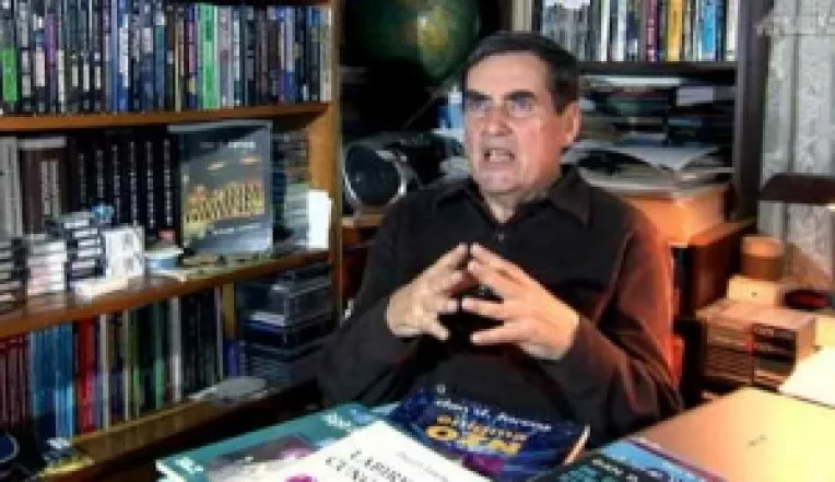 Celebrul ufolog Dan D. Farcas stie aproape totul despre OZN-uri