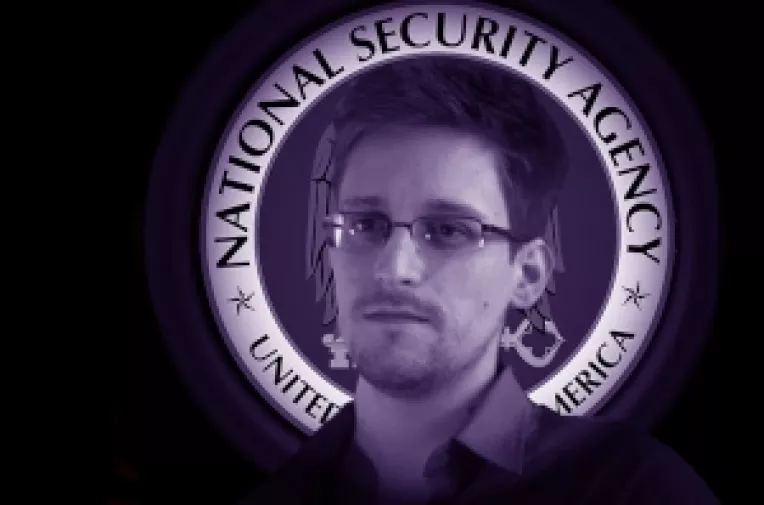 Documentele desecretizate de Snowden contin 50 de imagini ale unor presupuse OZN-uri