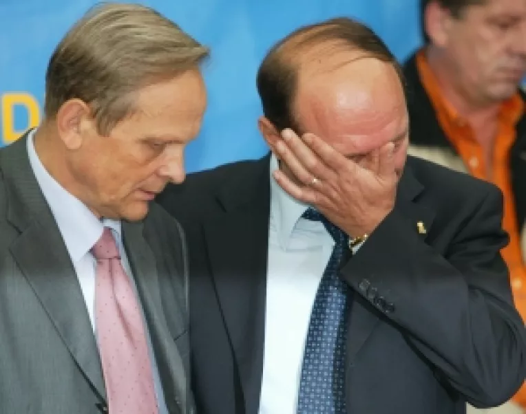 Geoana: Stolojan nu este candidatul real al PD-L pentru premier