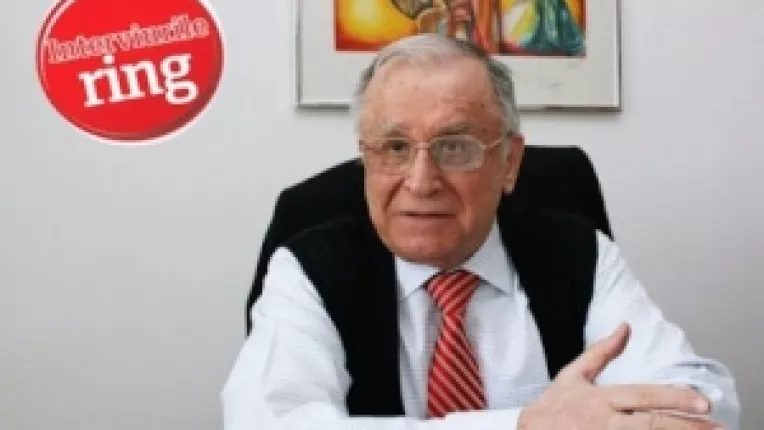 Interviu Ring cu Ion Iliescu despre protestul politic al parlamentarilor USL