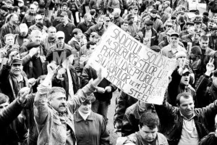 Mittal Steel cere 3,3 milioane de dolari de la organizatorii grevei