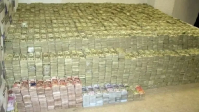 O solutie pentru imprumut: Cele 24 de miliarde de euro, economiile populatiei din banci