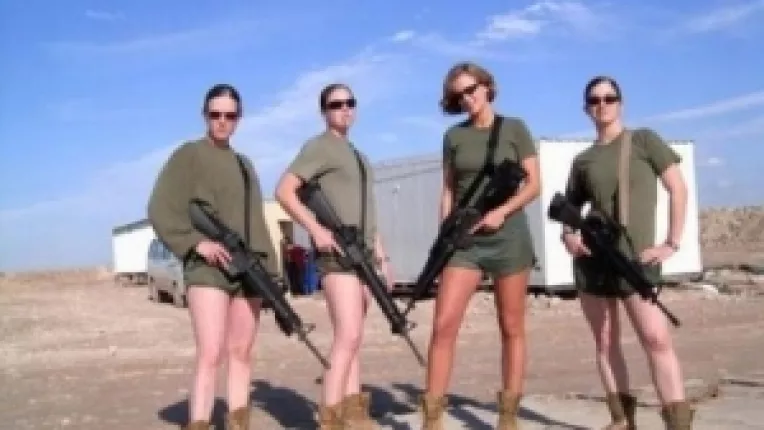 Oltenii vor sa vina la Deveselu si fete din US Army