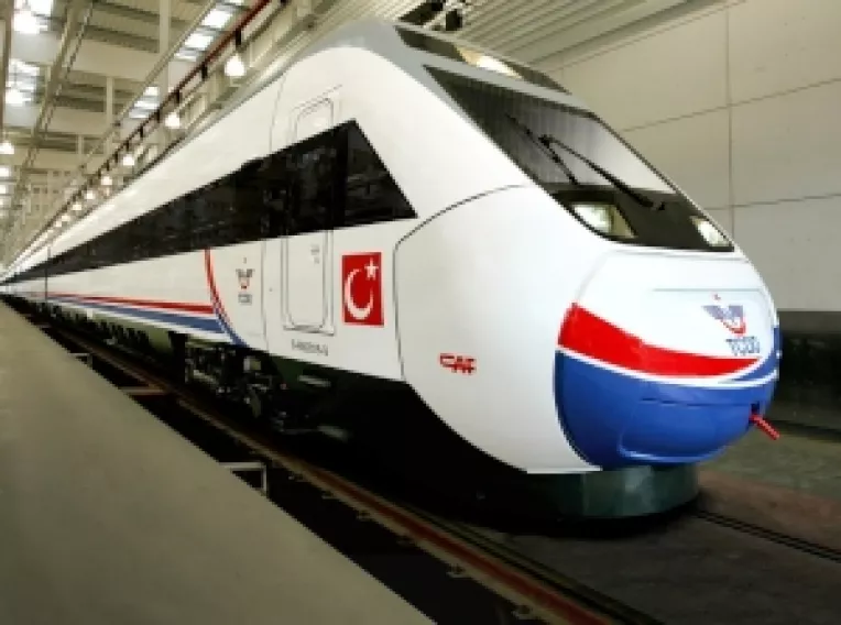 Primul tren de mare viteza (TGV) intre principalele doua orase ale Turciei, Ankara si Istanbul 