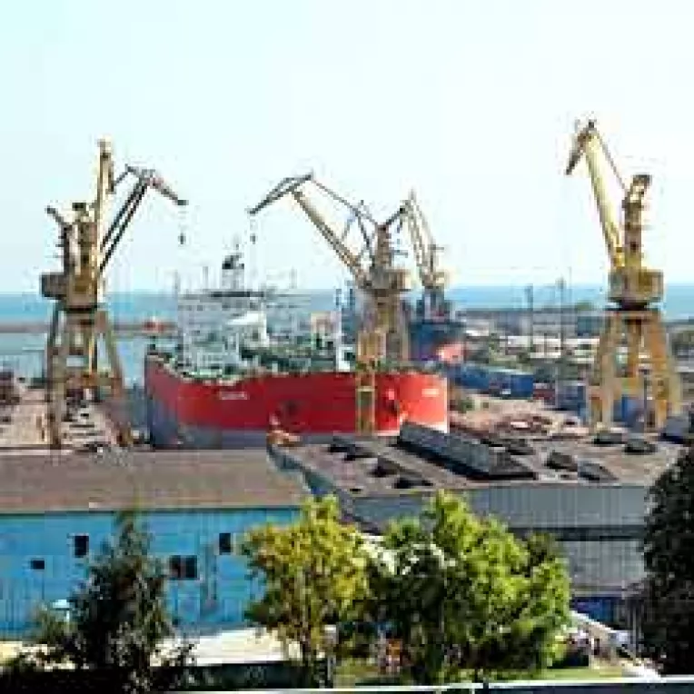 Santierul naval si cel militar din Mangalia vor fi preluate de concerne germane