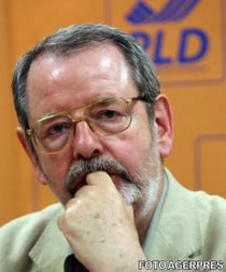 Senatorul Radu F. Alexandru: Atacul lui Basescu la Regele Mihai este incalificabil, impardonabil si descalificant