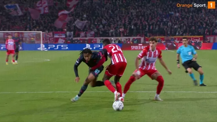 Steaua Rosie - Man. City 2-3. Campioana Europei a facut maximum de puncte