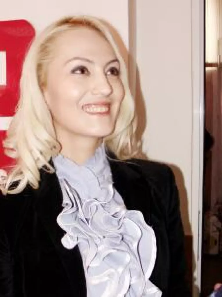 Tinerii din PSD au lansat "Cafeneaua politica" la Targu Jiu 