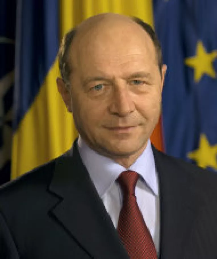 Traian Basescu a primit semnalele critice privind restructurarea de la MAI
