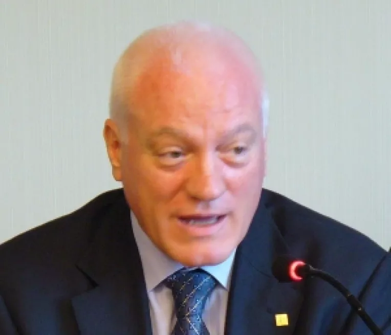 Valeriu Stoica: exit-poll-urile au fost facute fara profesionalism sau au fost manipulate